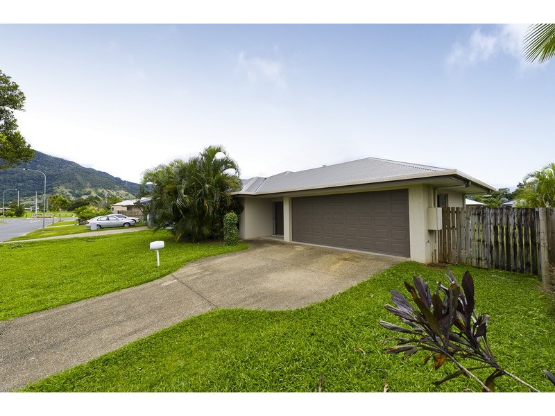 7 Hopkins Street, White Rock QLD 4868