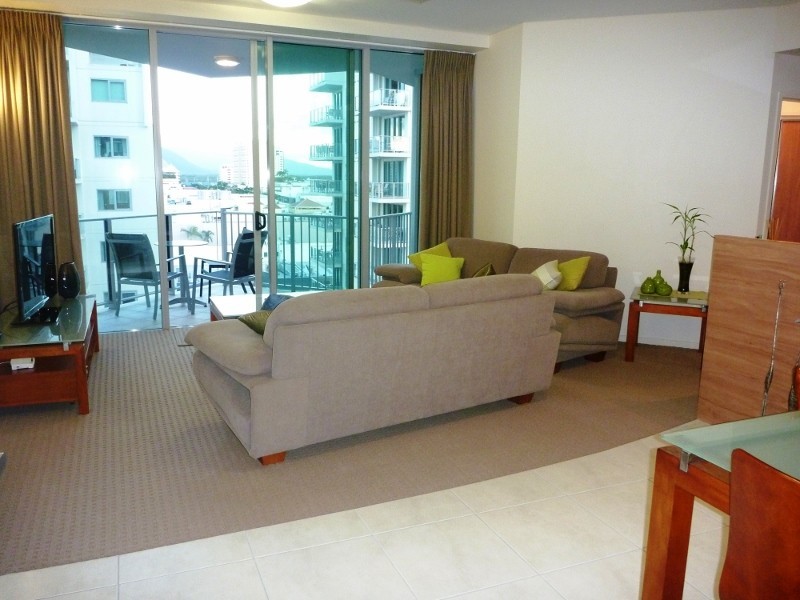 51/99 Esplanade, Cairns City QLD 4870