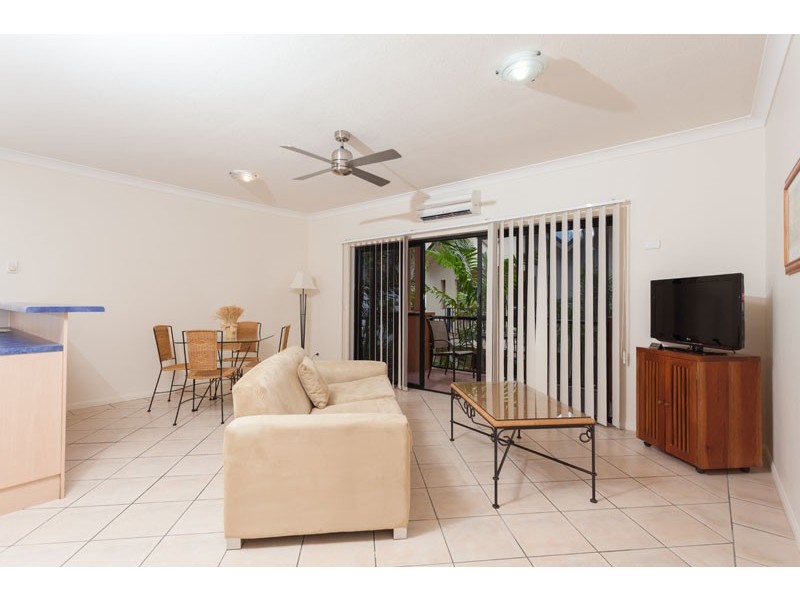 7/255 Lake Street, Cairns North QLD 4870