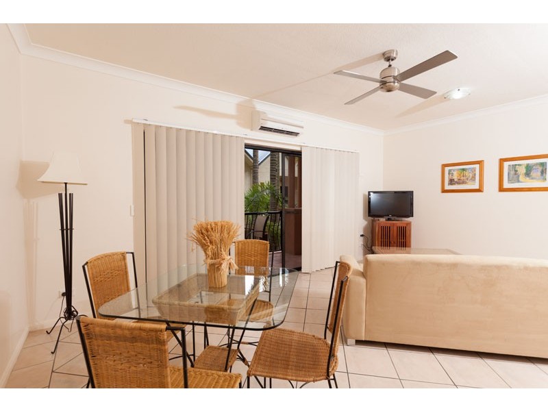 7/255 Lake Street, Cairns North QLD 4870