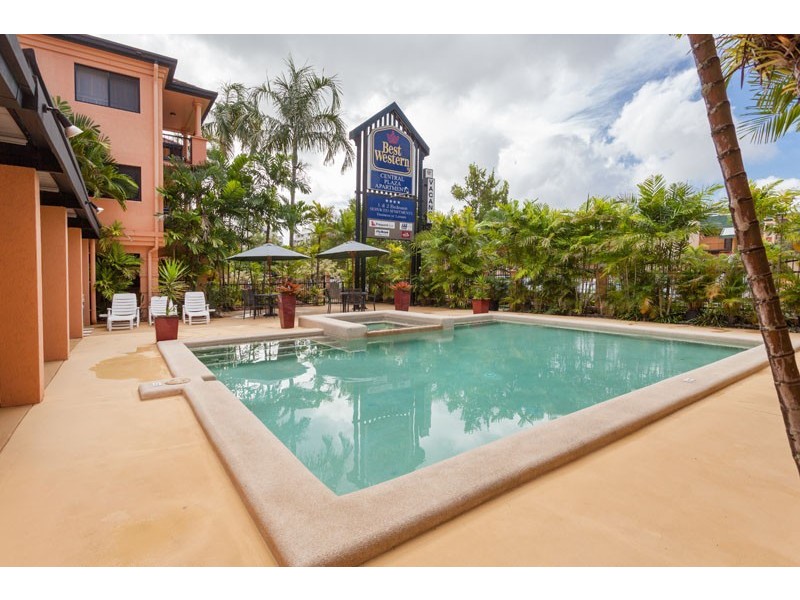 7/255 Lake Street, Cairns North QLD 4870