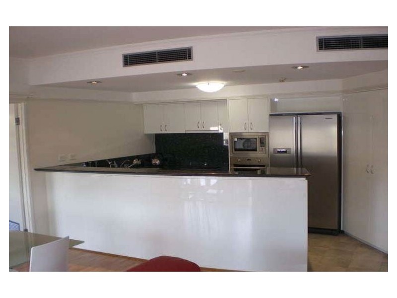 2/73 Spence Street, Cairns QLD 4870