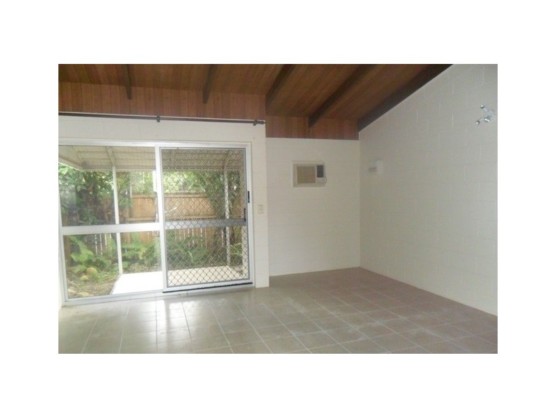 Manoora QLD 4870