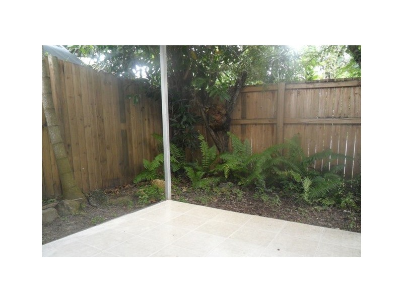 Manoora QLD 4870