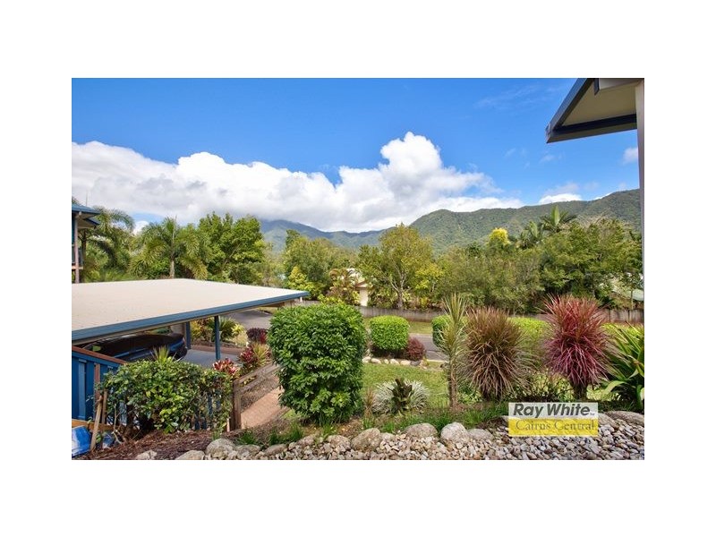 10 Powell Place, Bentley Park QLD 4869