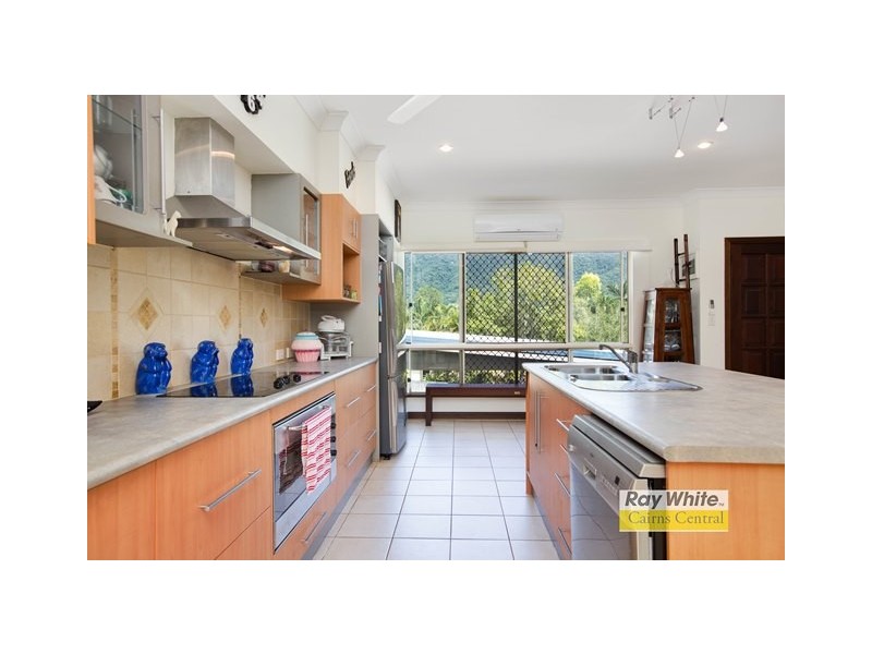 10 Powell Place, Bentley Park QLD 4869