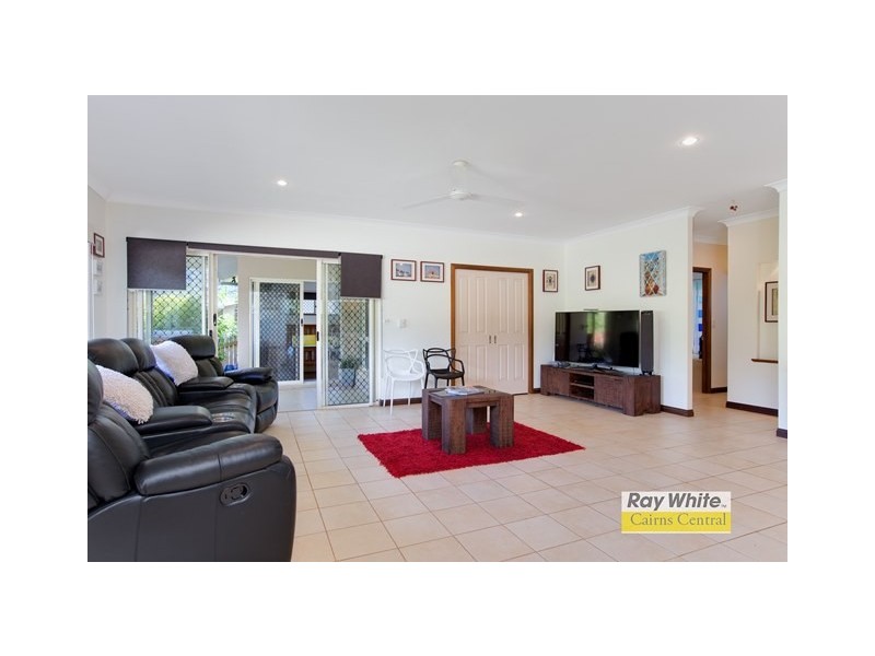 10 Powell Place, Bentley Park QLD 4869