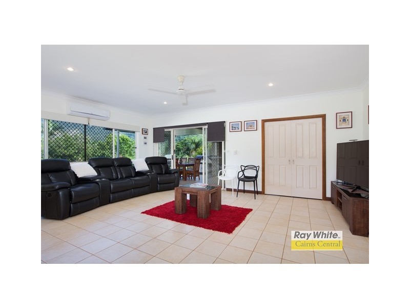 10 Powell Place, Bentley Park QLD 4869