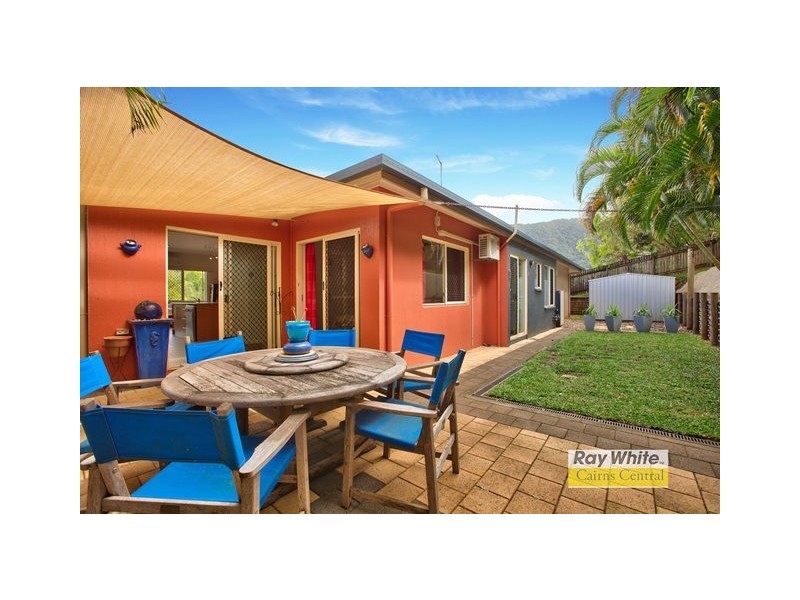 10 Powell Place, Bentley Park QLD 4869