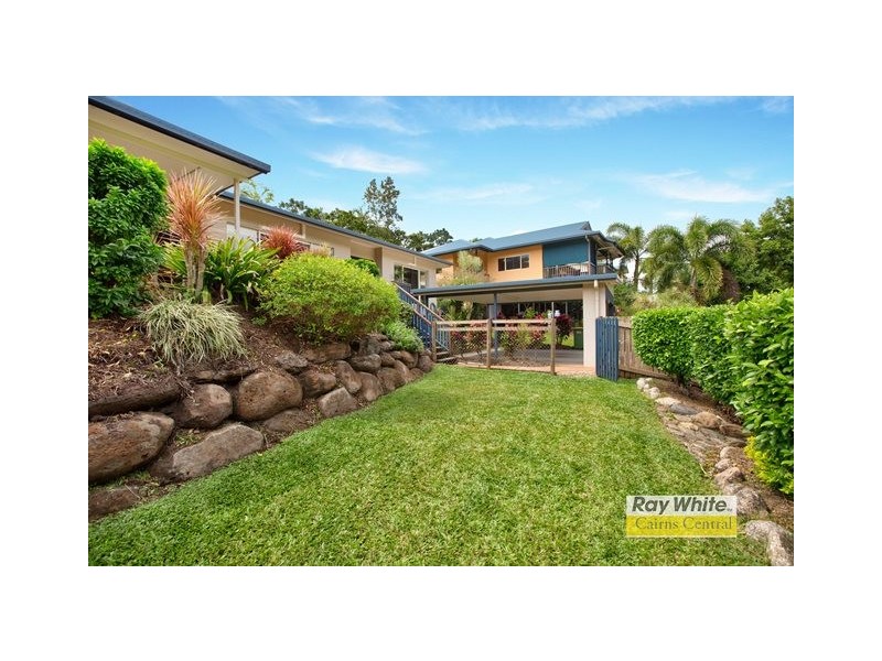 10 Powell Place, Bentley Park QLD 4869