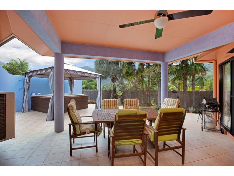 1 Goodsell Drive, Bentley Park QLD 4869