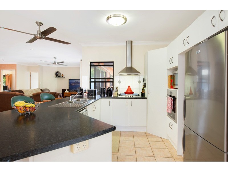 1 Goodsell Drive, Bentley Park QLD 4869