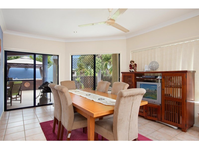 1 Goodsell Drive, Bentley Park QLD 4869