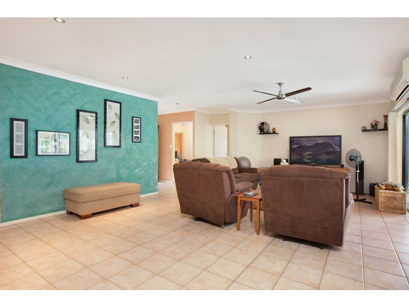 1 Goodsell Drive, Bentley Park QLD 4869