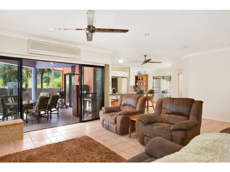 1 Goodsell Drive, Bentley Park QLD 4869