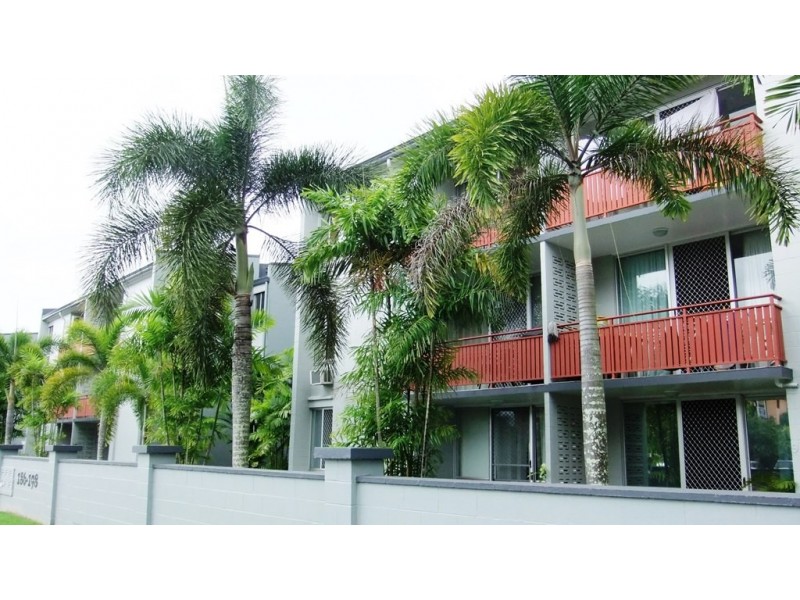 19/186 Lake Street, Cairns North QLD 4870