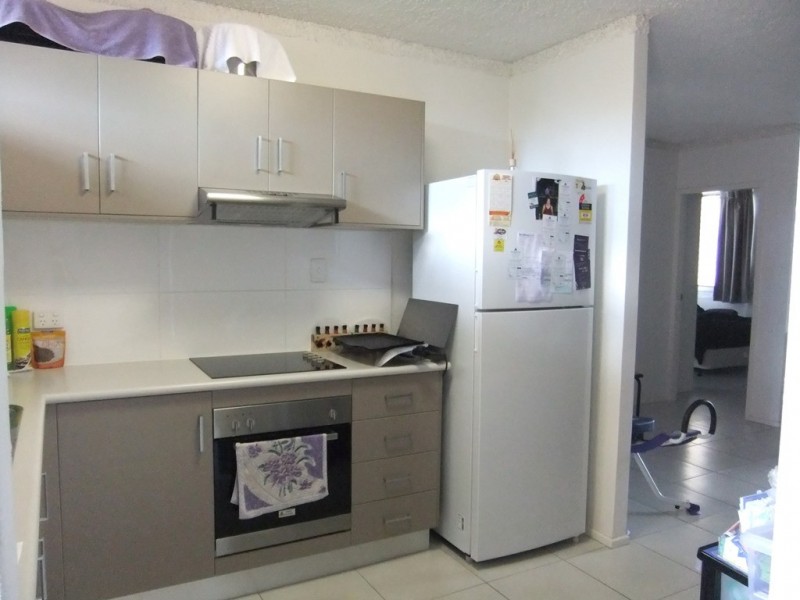 19/186 Lake Street, Cairns North QLD 4870