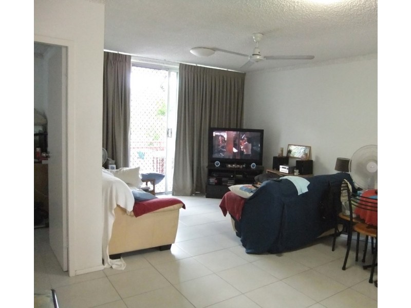 19/186 Lake Street, Cairns North QLD 4870