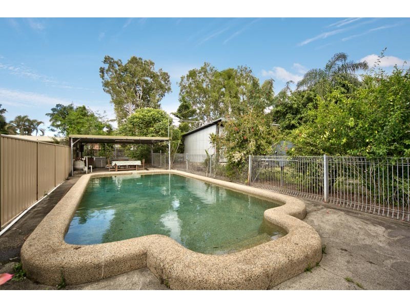 19 Lennon Street, Westcourt QLD 4870