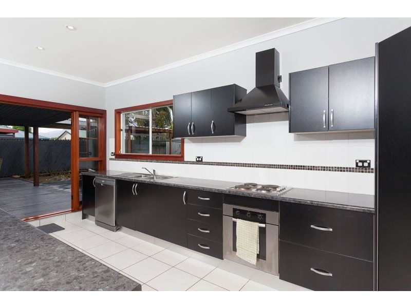 17 Harlequin Street, White Rock QLD 4868