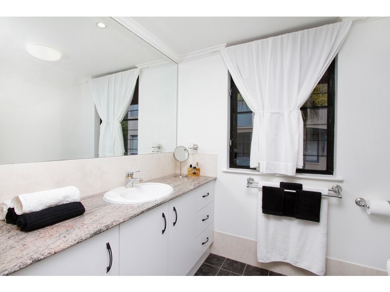 5/77 Sims Esplanade, Yorkeys Knob QLD 4878