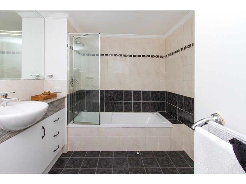 5/77 Sims Esplanade, Yorkeys Knob QLD 4878