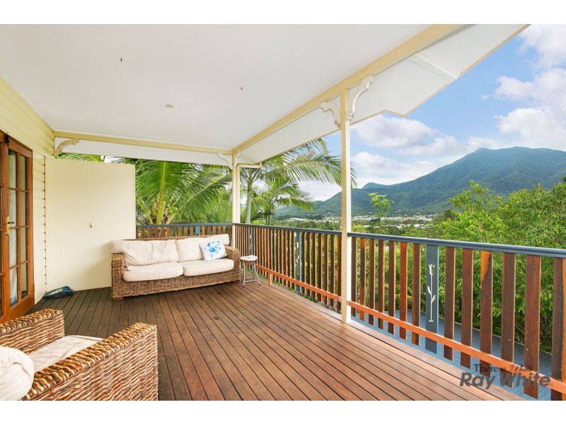 274 Robert Road, Bentley Park QLD 4869