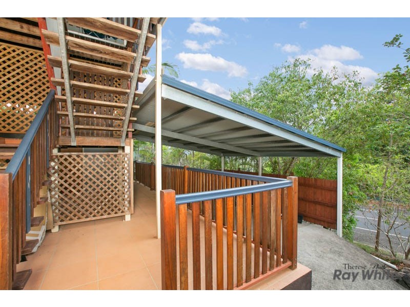 274 Robert Road, Bentley Park QLD 4869