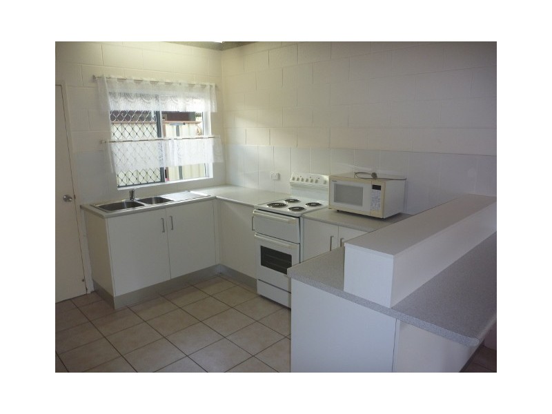 1/37 Winkworth Street, Bungalow QLD 4870