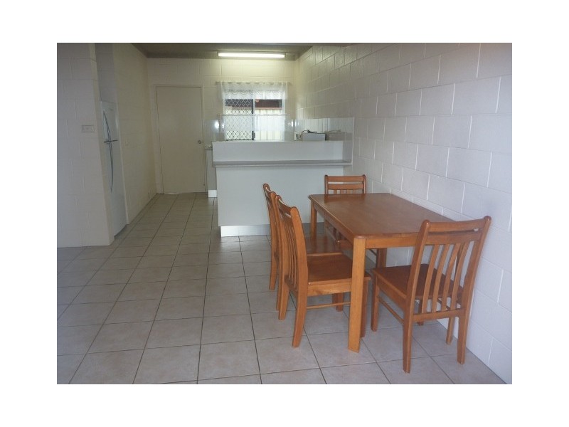 1/37 Winkworth Street, Bungalow QLD 4870