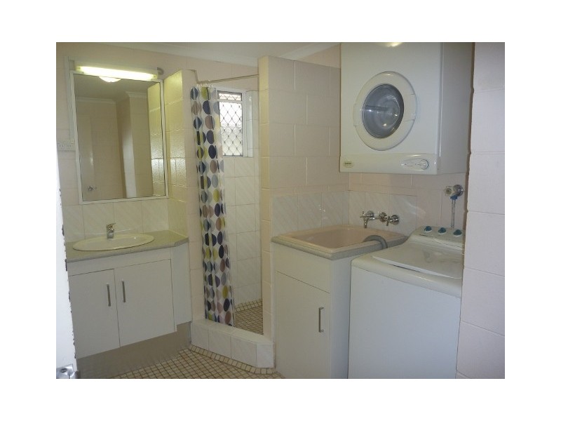 1/37 Winkworth Street, Bungalow QLD 4870