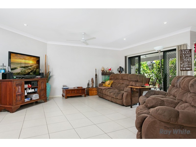 77 Walker Road, Bentley Park QLD 4869