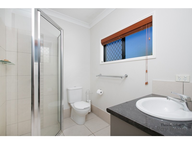 77 Walker Road, Bentley Park QLD 4869
