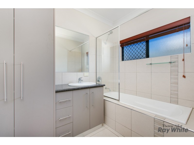 77 Walker Road, Bentley Park QLD 4869