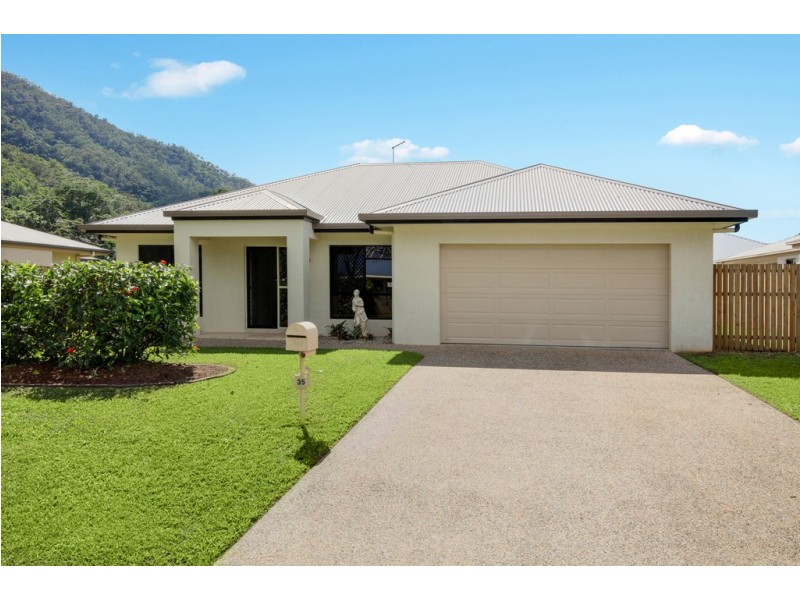 35 Huntley Crescent, Redlynch QLD 4870