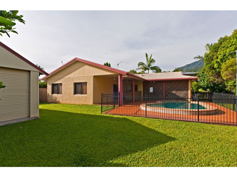2 Sugar Glider Close, Kamerunga QLD 4870