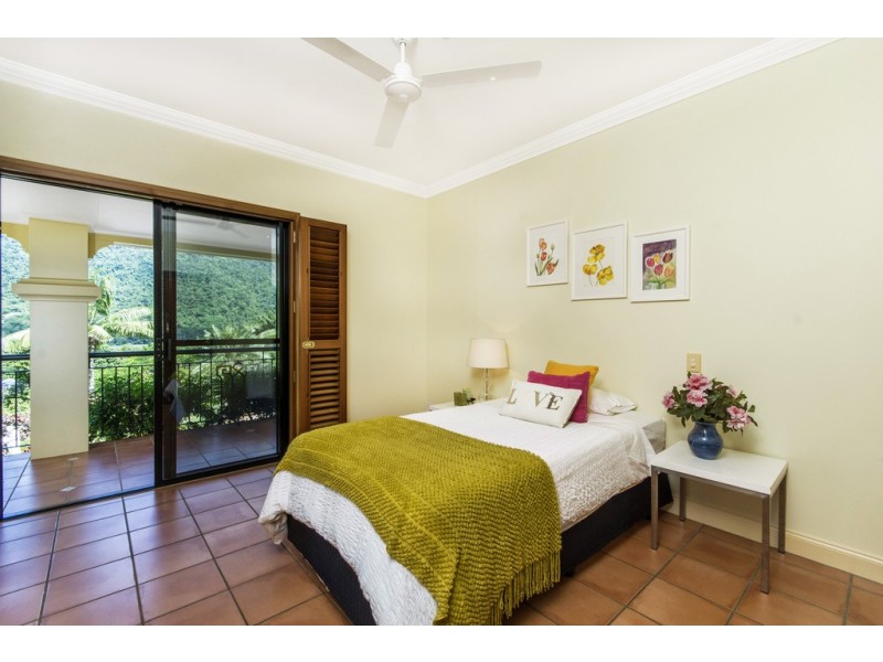 Redlynch QLD 4870