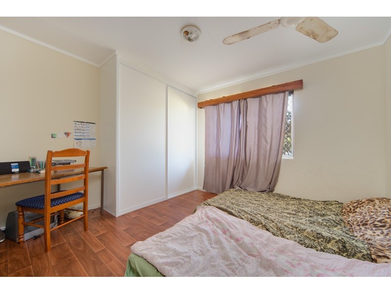 430 McCoombe Street, Mooroobool QLD 4870