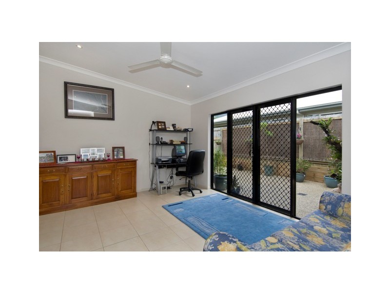 11 Bundey Street, Bentley Park QLD 4869
