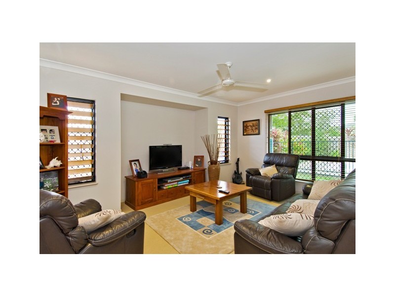 11 Bundey Street, Bentley Park QLD 4869