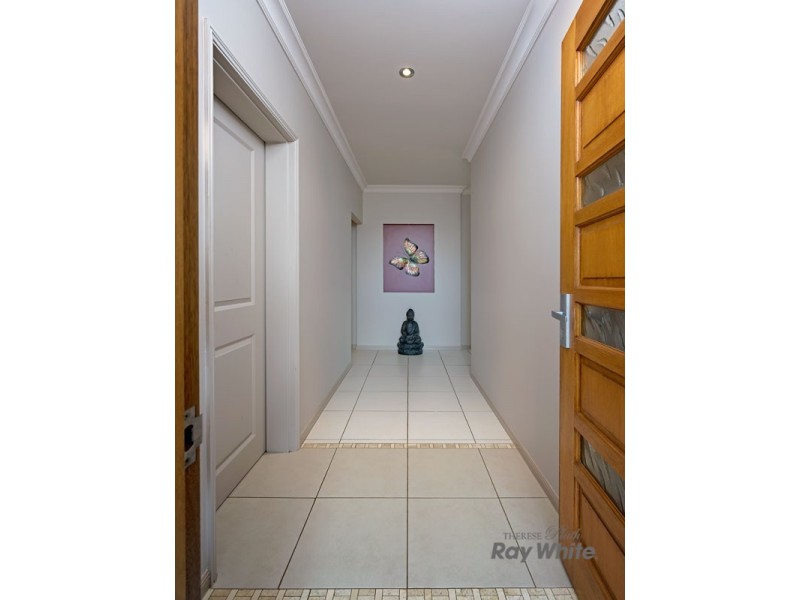 11 Cheyne Close, Bentley Park QLD 4869
