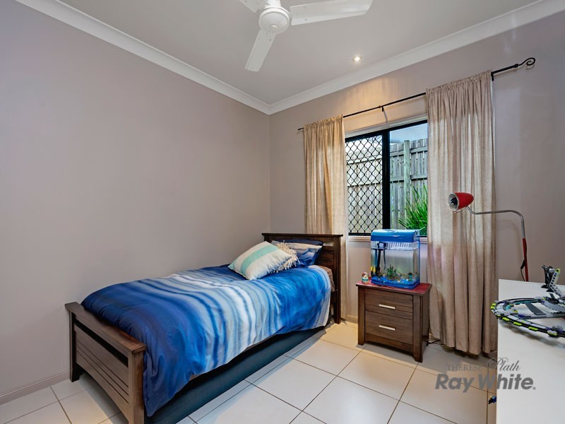 11 Cheyne Close, Bentley Park QLD 4869