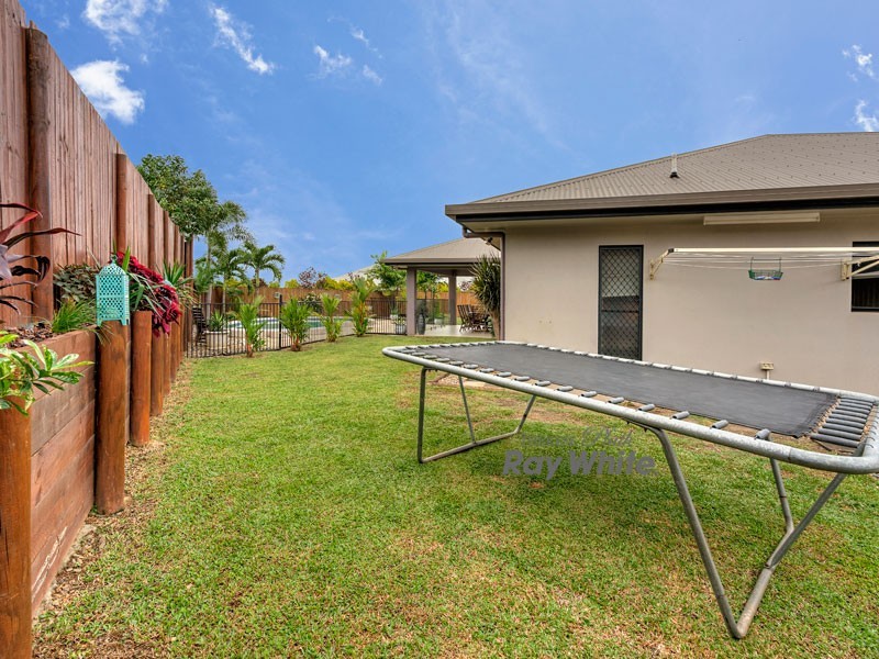 11 Cheyne Close, Bentley Park QLD 4869
