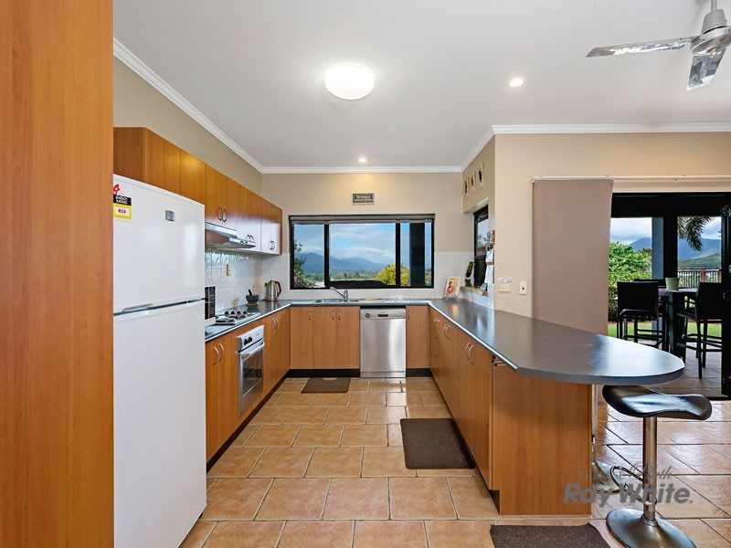 2 Jumna Close, Bentley Park QLD 4869