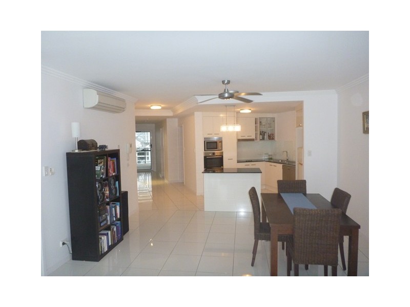 307/125 Esplanade, Cairns City QLD 4870