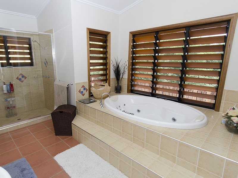 12 Hanah Close, Mount Sheridan QLD 4868