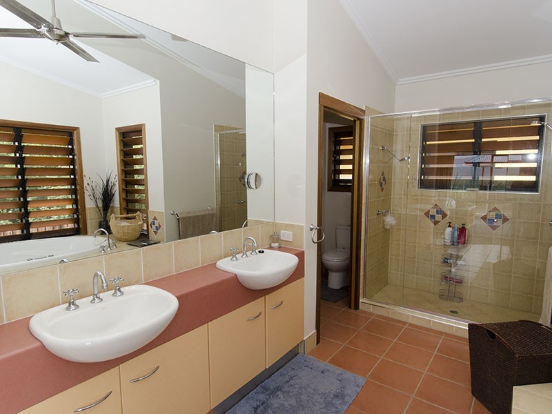 12 Hanah Close, Mount Sheridan QLD 4868