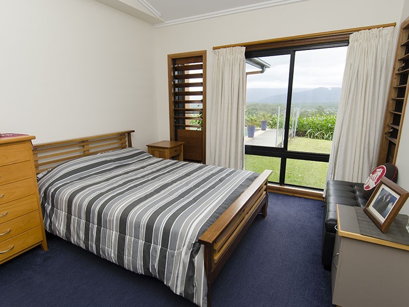 12 Hanah Close, Mount Sheridan QLD 4868