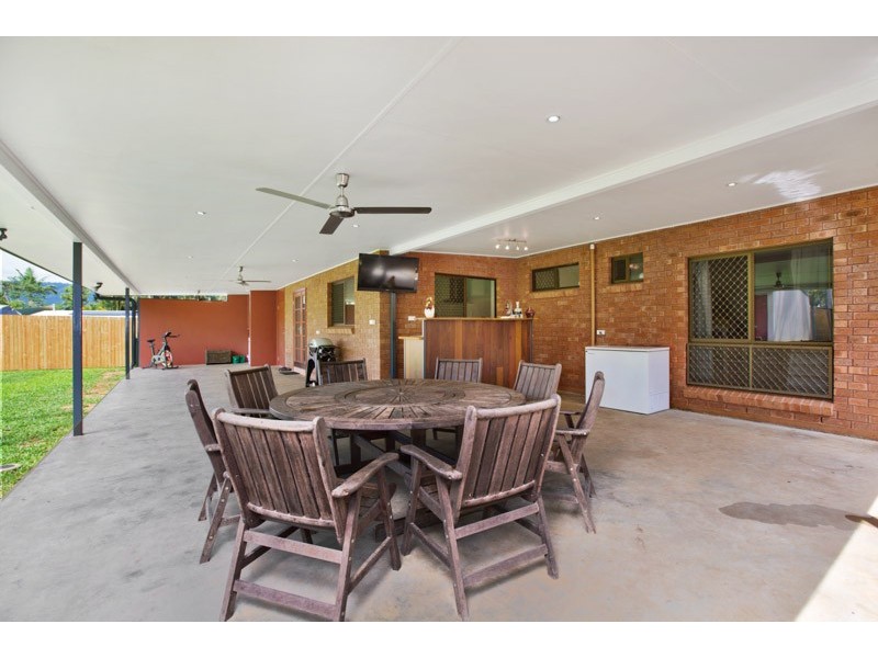 40 Adam Drive, Brinsmead QLD 4870