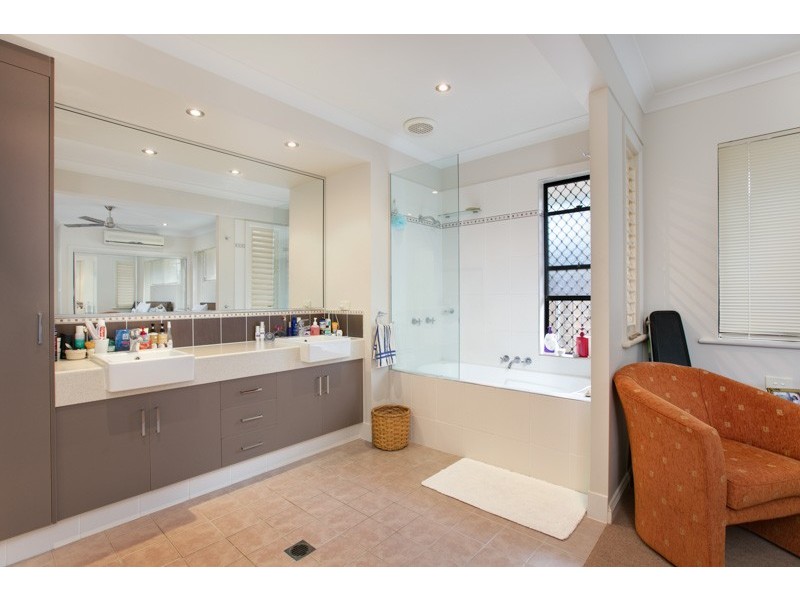 9 Wilmot Close, Edmonton QLD 4869